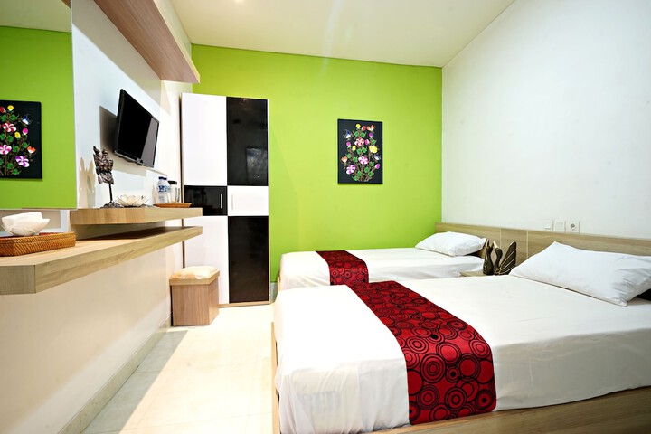 Room 11 of 42