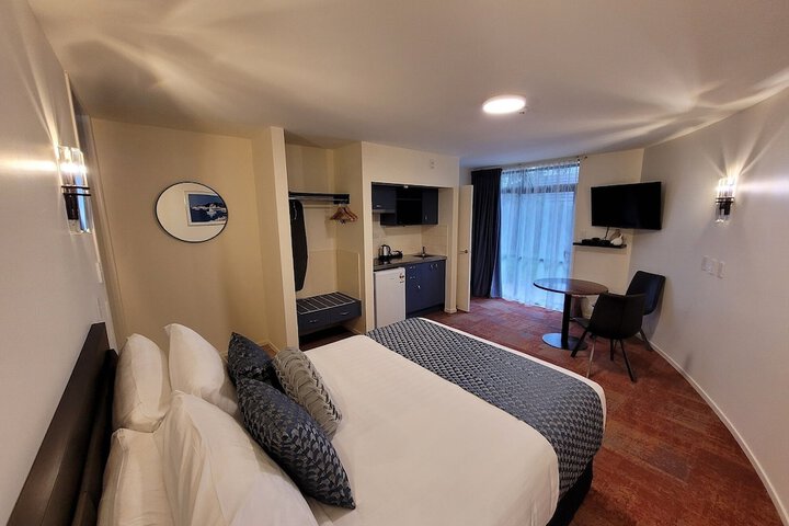 Room 6 of 59