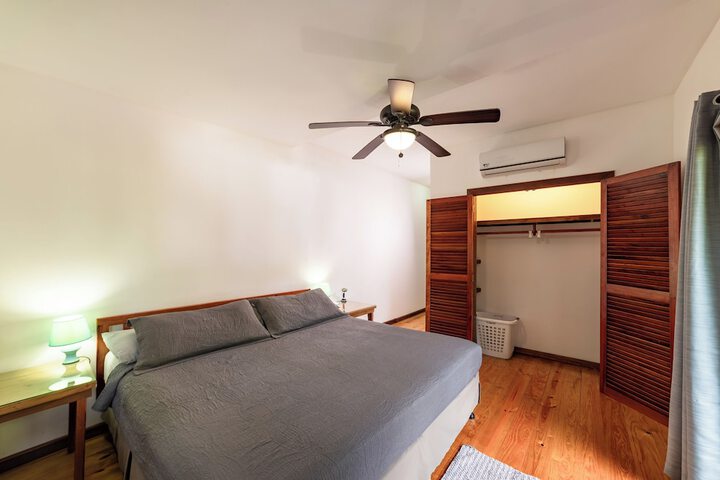 Room 62 of 292