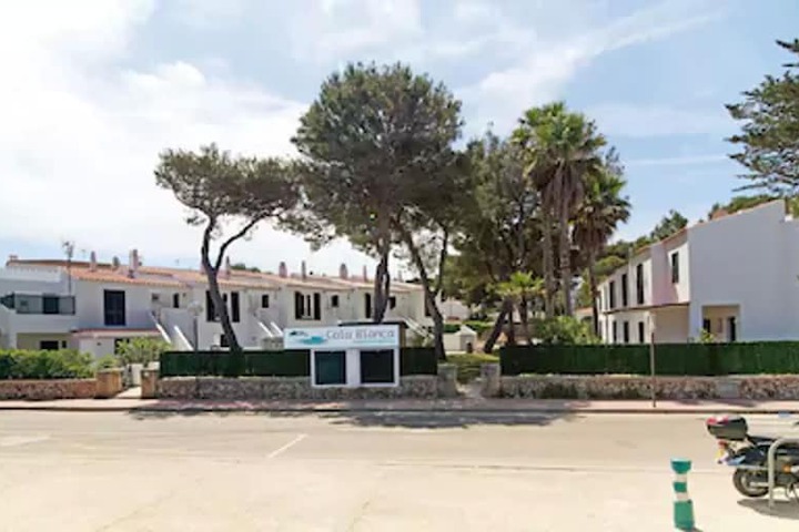 Hotel Entry