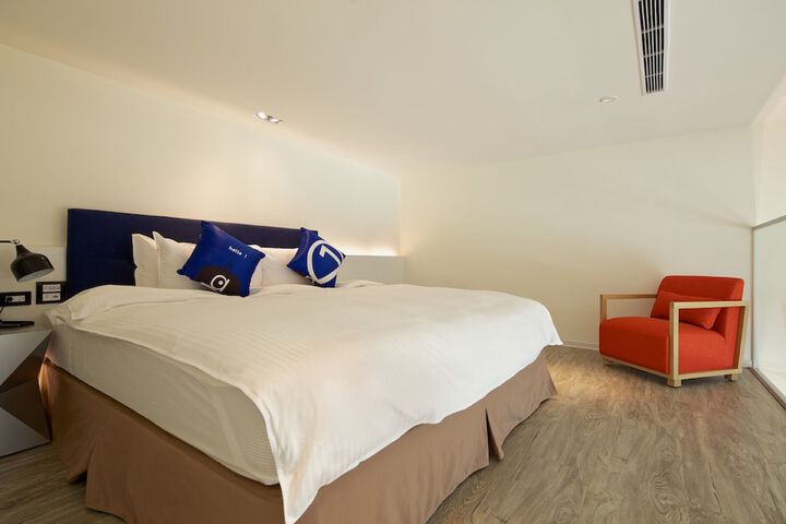 Room 28 of 160