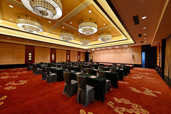 Business Center 138 of 187