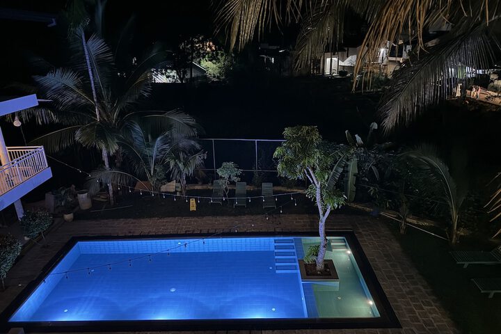 Hotel Pool