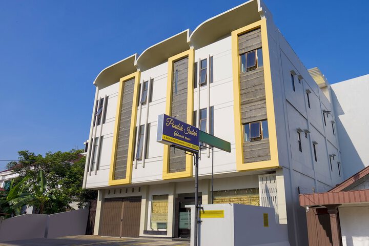 Photo of Pondok Indah Homestay by ecommerceloka