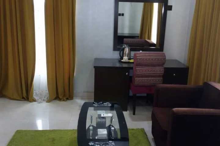 Room 3 of 18