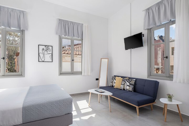 Room 30 of 51