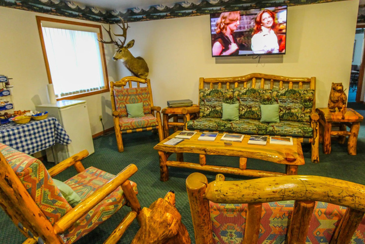 Room 4 of 11