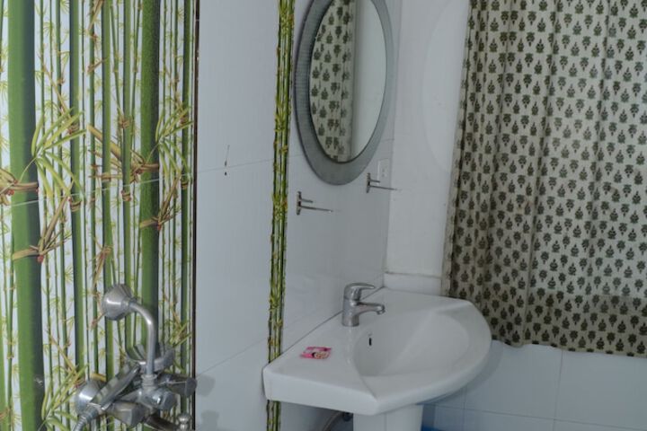 Bath Interior