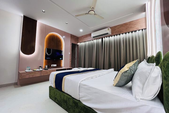 Room 25 of 81