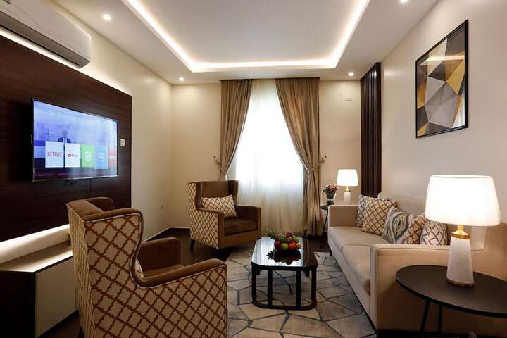 Room 15 of 29