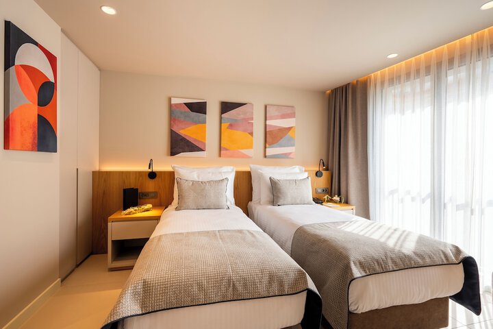 Room 60 of 112
