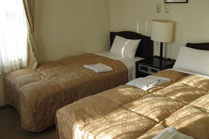 Room 16 of 42