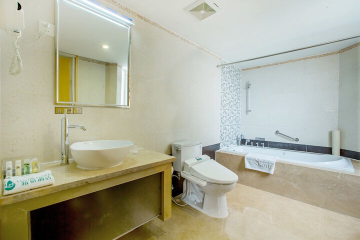 Room 20 of 31