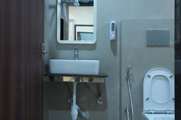 Room 26 of 27