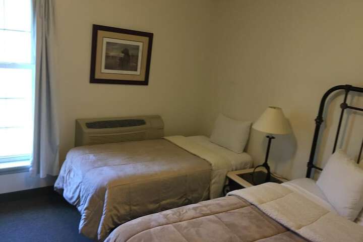 Room 10 of 38