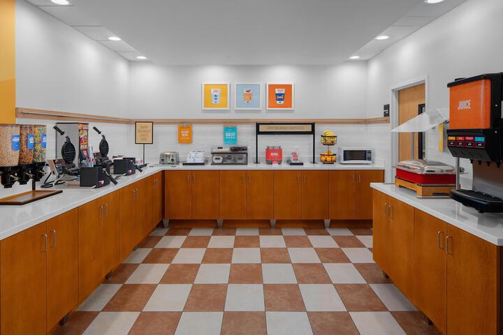 Breakfast/Coffee Service 43 of 54