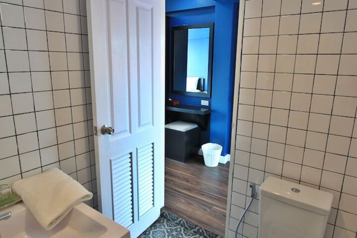 Room 19 of 126