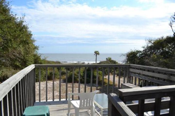Sea Cottage Apartment Townhouse in Jekyll Island, GA