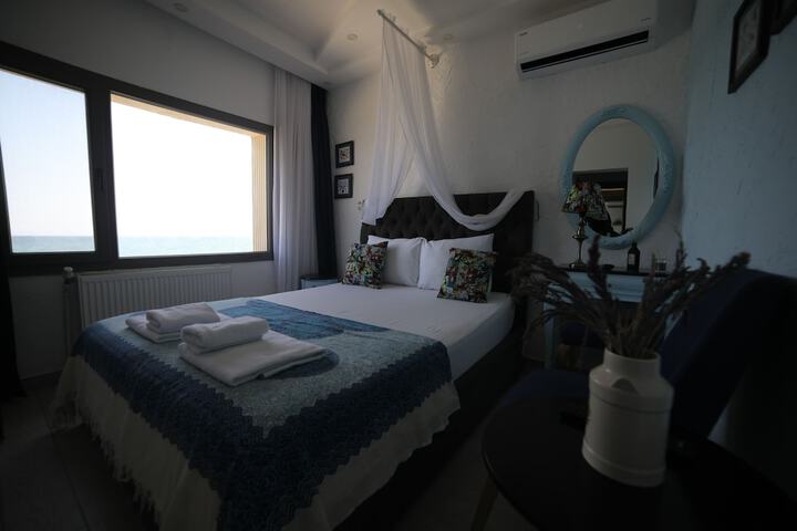 Room 15 of 31