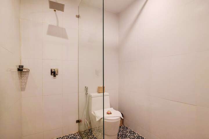 Room 168 of 298