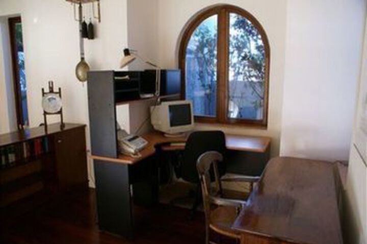 Business Center 5 of 32