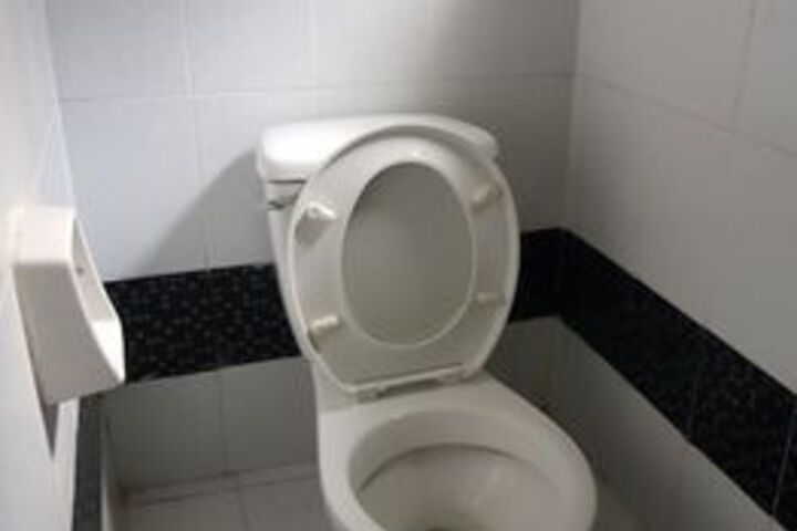 Room 2 of 23