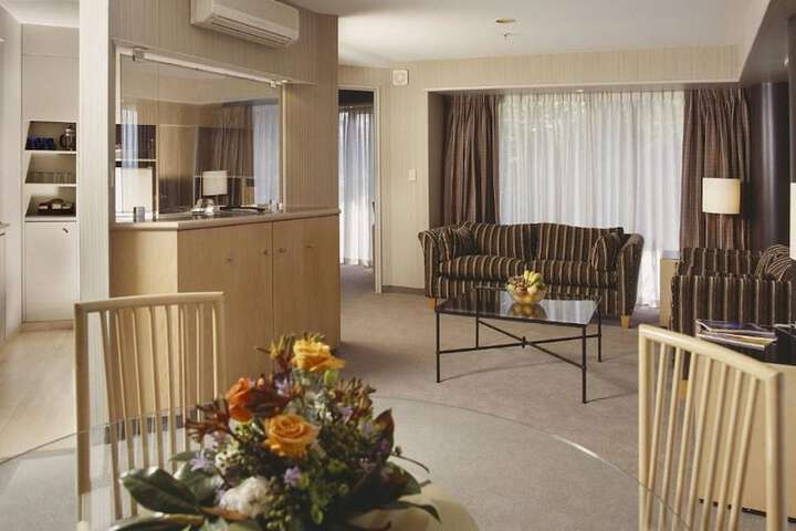 Room 36 of 100