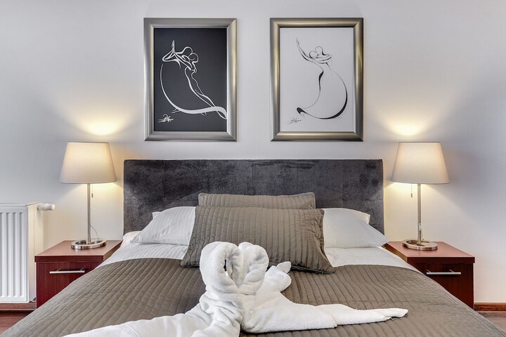 Room 29 of 161