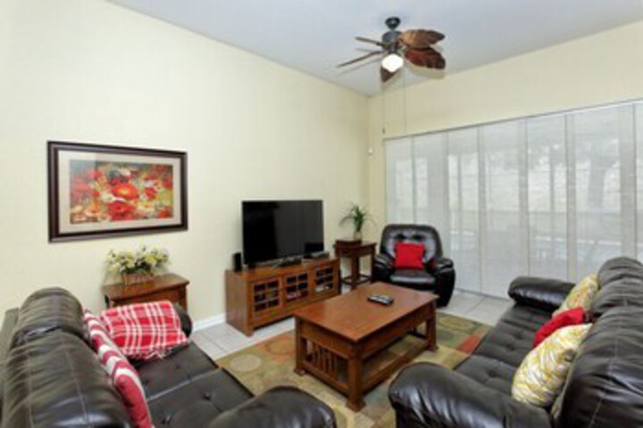 Room 9 of 23