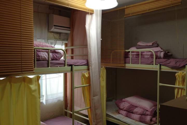Room 22 of 52