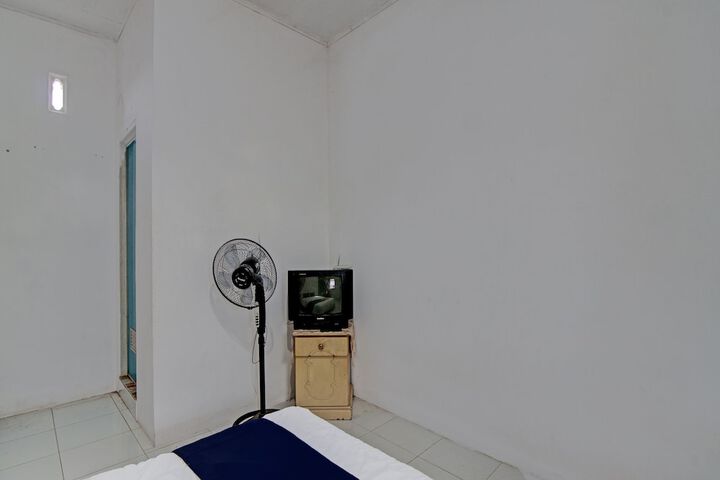 Room 14 of 25