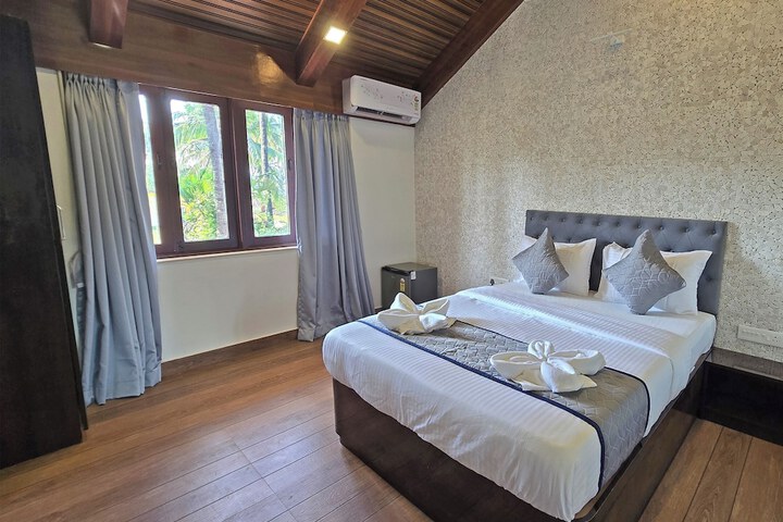 Room 9 of 27