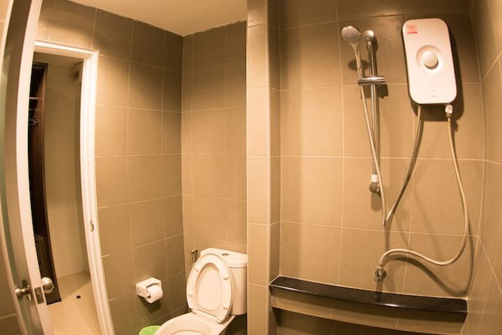 Room 7 of 23