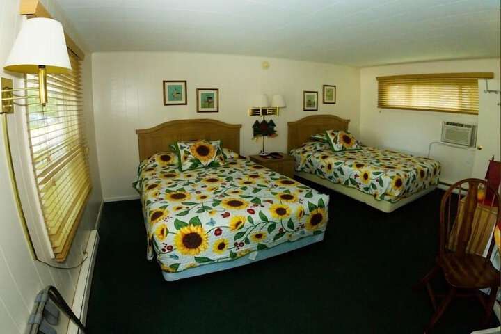 Room 5 of 77