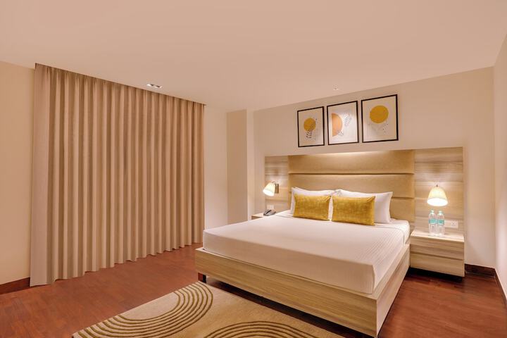 Room 7 of 24