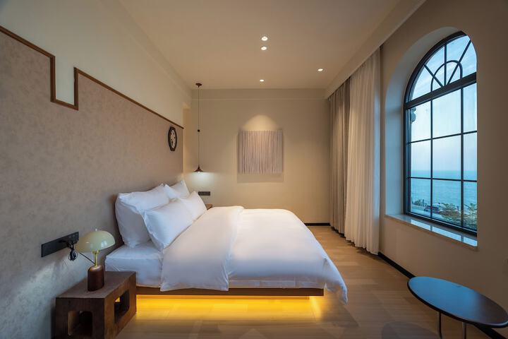 Room 40 of 158