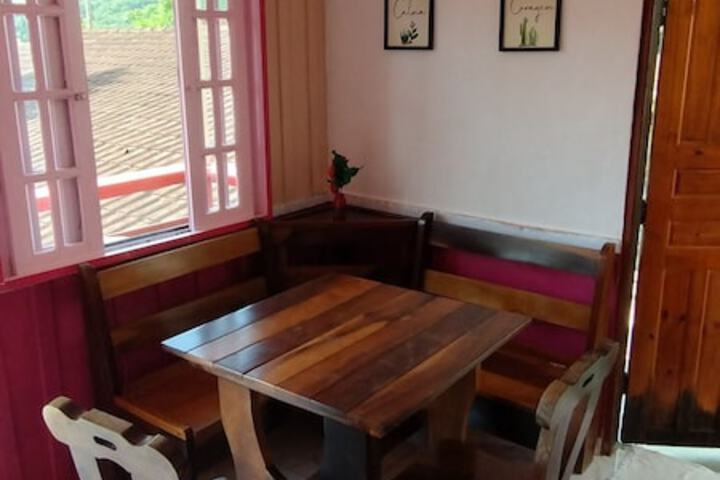Room 9 of 15