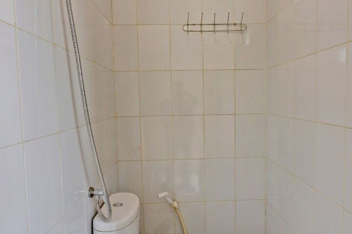Room 21 of 27