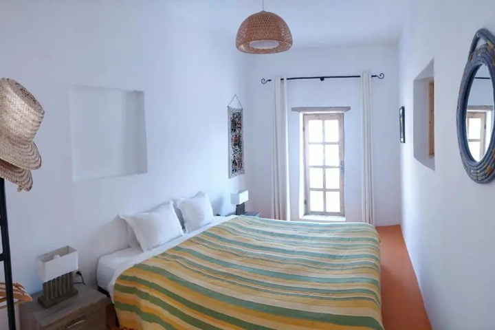 Room 3 of 11