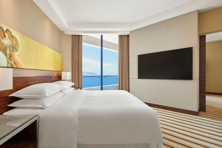 Room 27 of 131