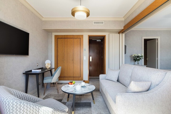 Room 40 of 91