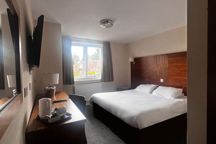 Room 8 of 22