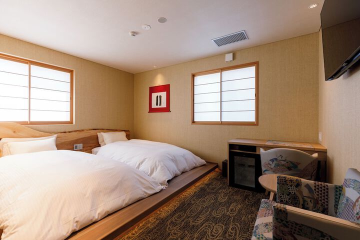 Room 8 of 138