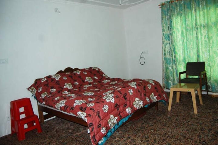 Hotel Purple Amethyst