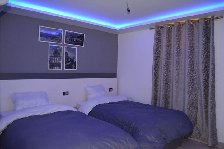Room 5 of 34