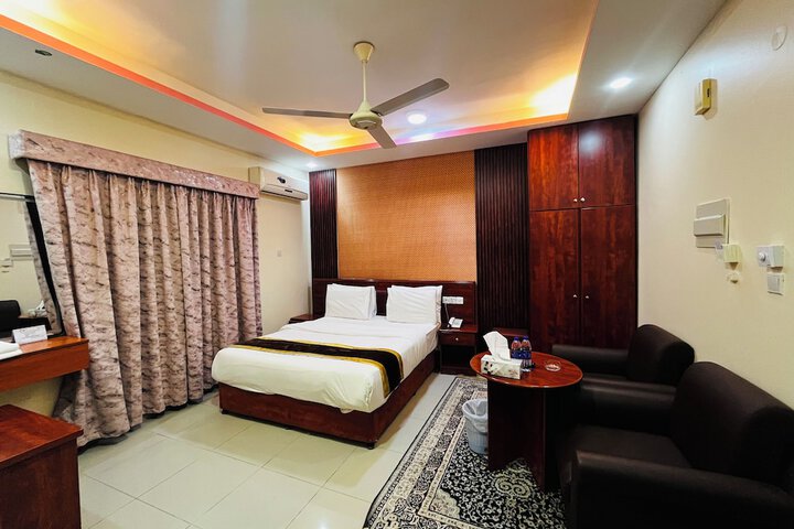 Room 15 of 21