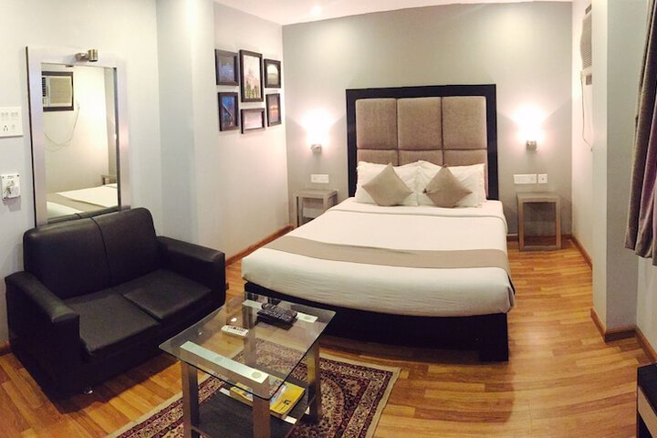 Room 19 of 33