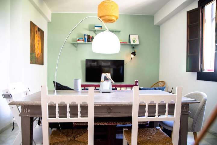 Room 11 of 34
