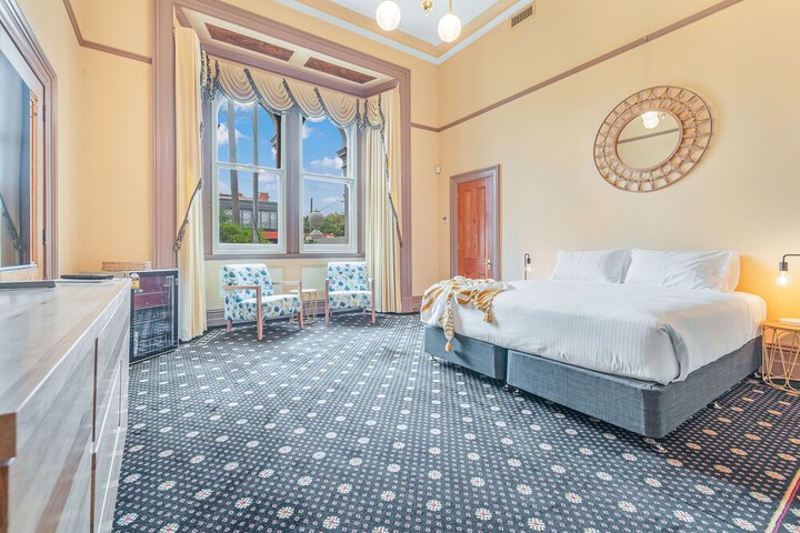 Room 9 of 41