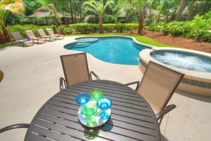 Pool 15 of 29